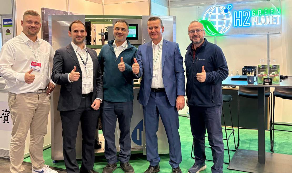 Hamburg 2025'teki Hidrojen Teknolojisi Fuarı'nda başarılı ticaret fuarı görünümü 